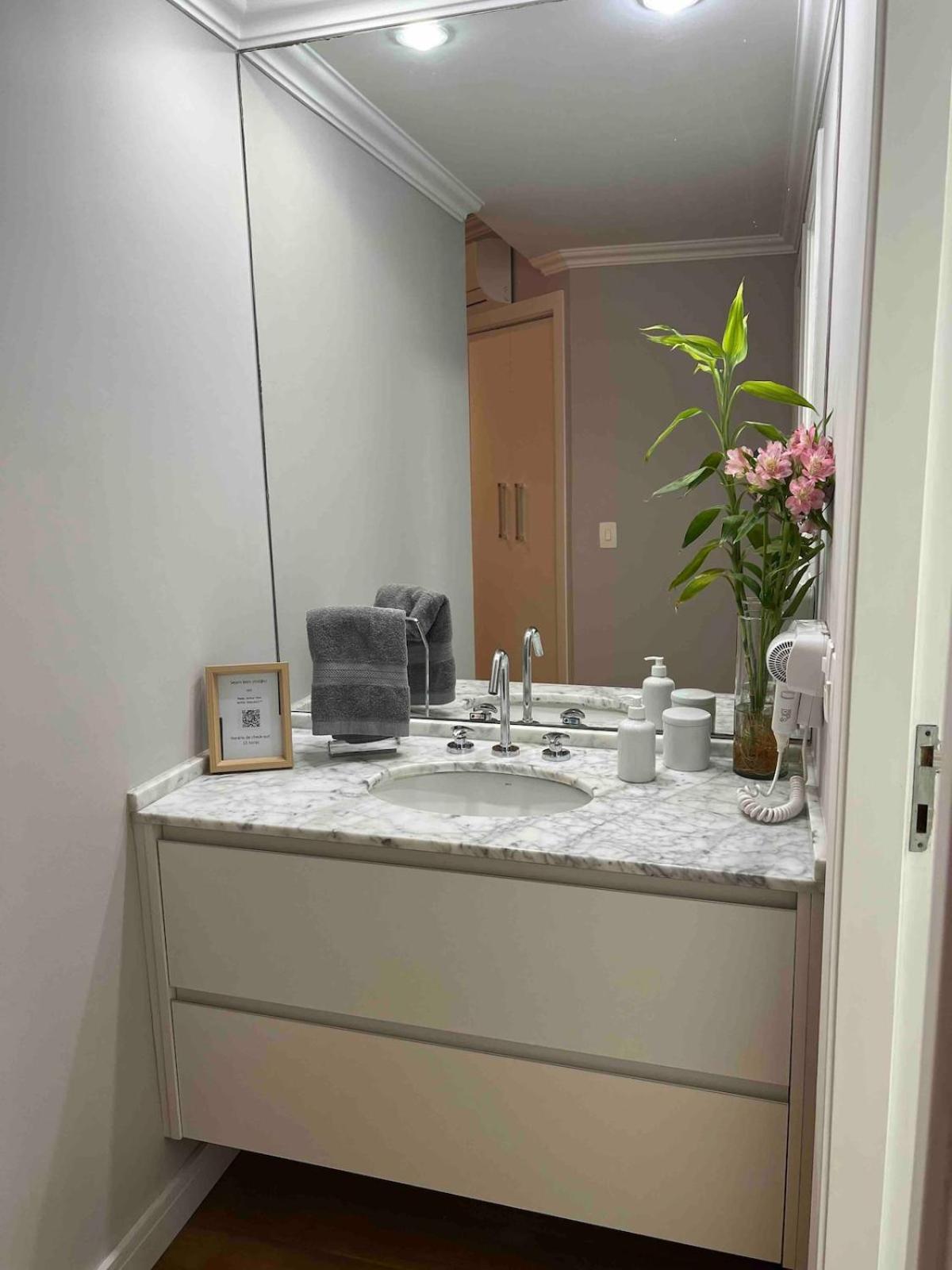 2 Quartos Proximo A Av Paulista E Metro Bc02 Apartamento São Paulo